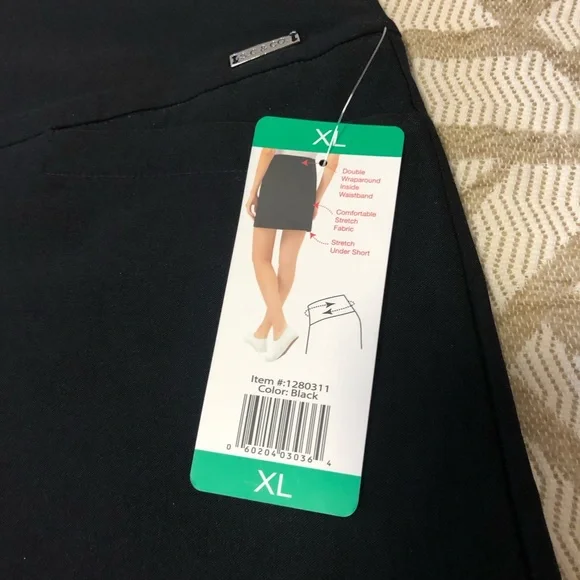 S.C. & Co. Classic Black Skort - Picture 4 of 12